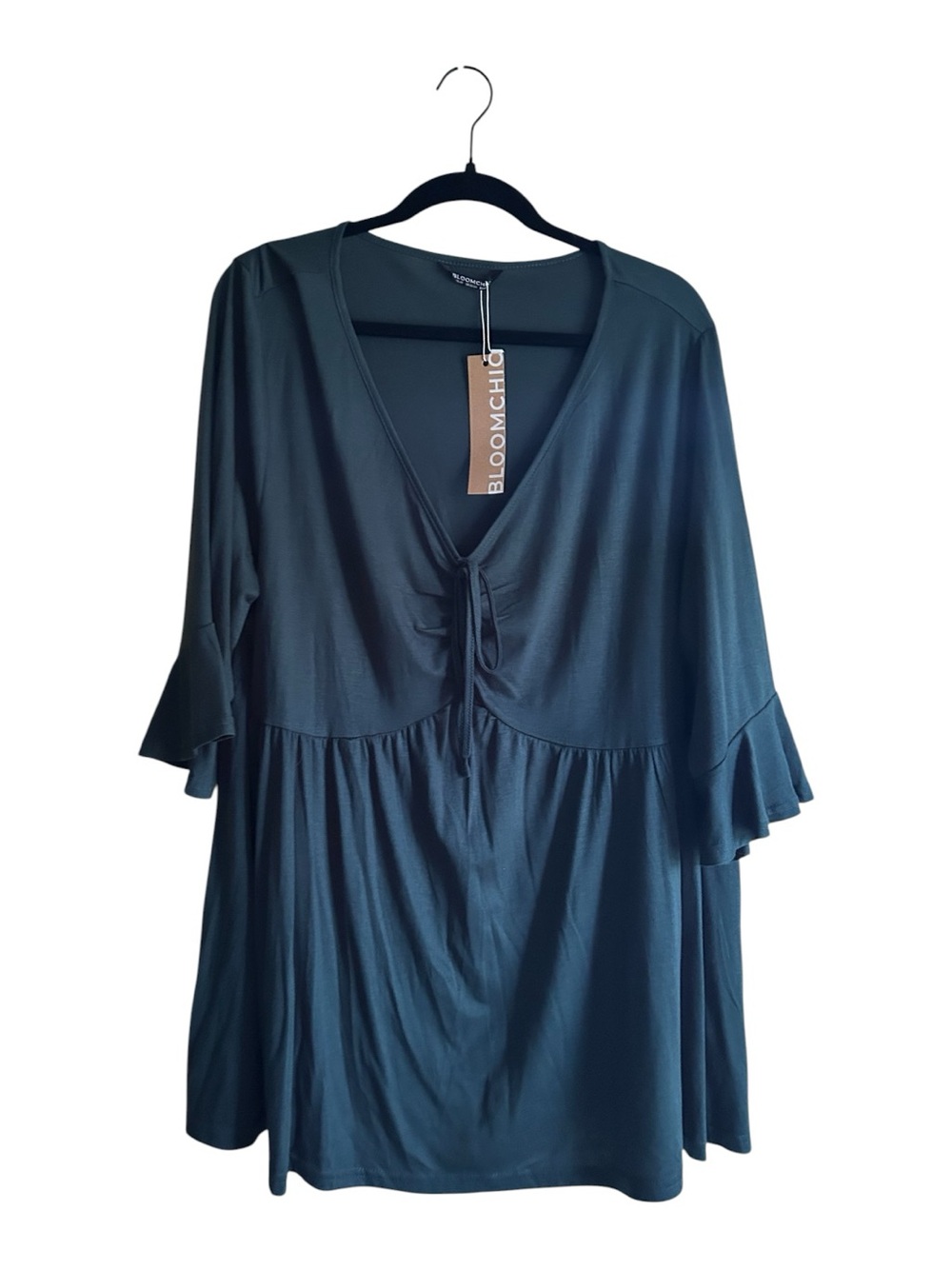 BloomChic Women’s Size 18-20 Teal V-Neck Tunic with Ruffle Sleeves